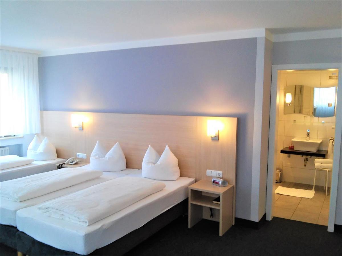 Hotel Brehm Wurzburg Bagian luar foto