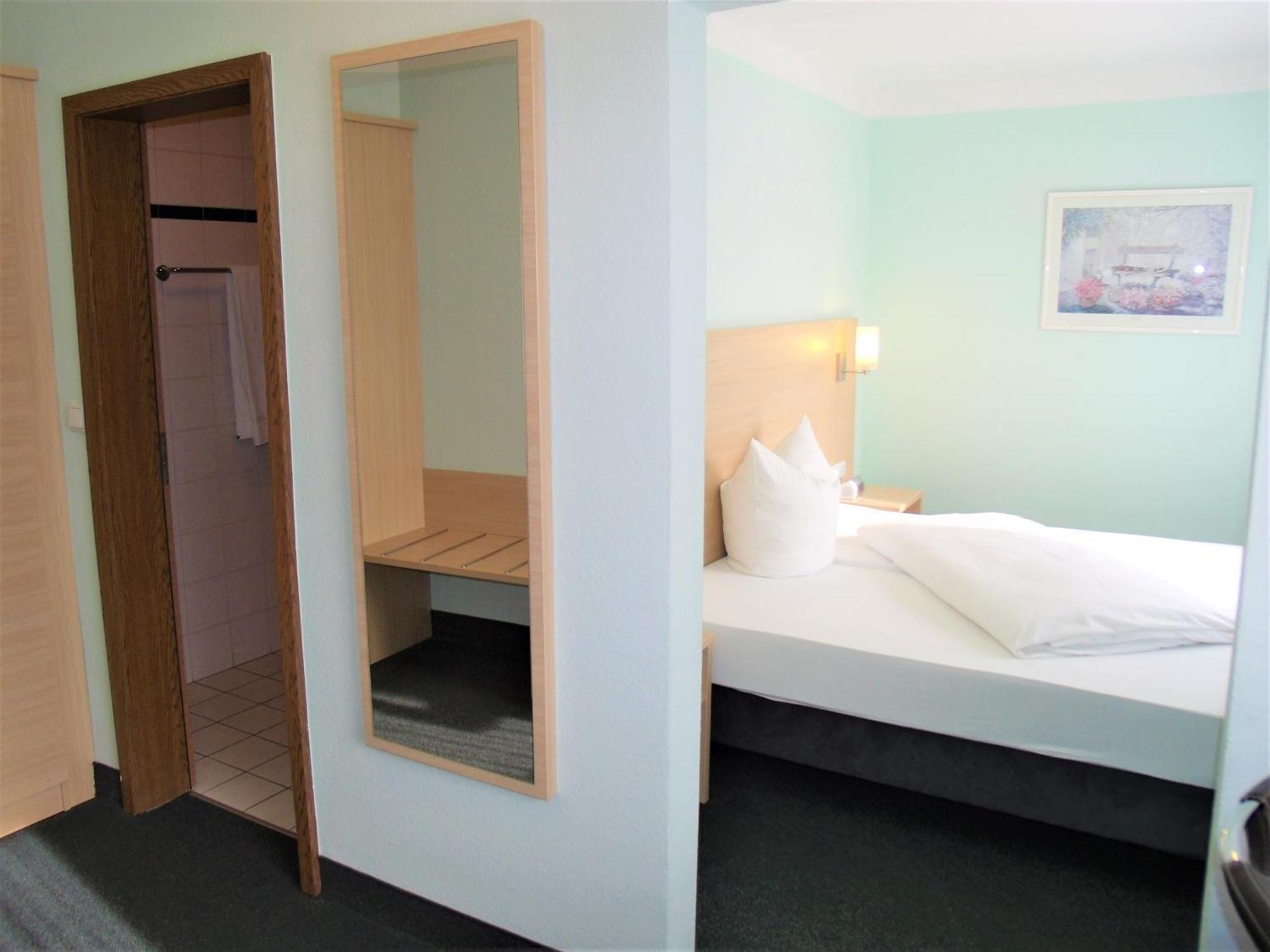 Hotel Brehm Wurzburg Bagian luar foto