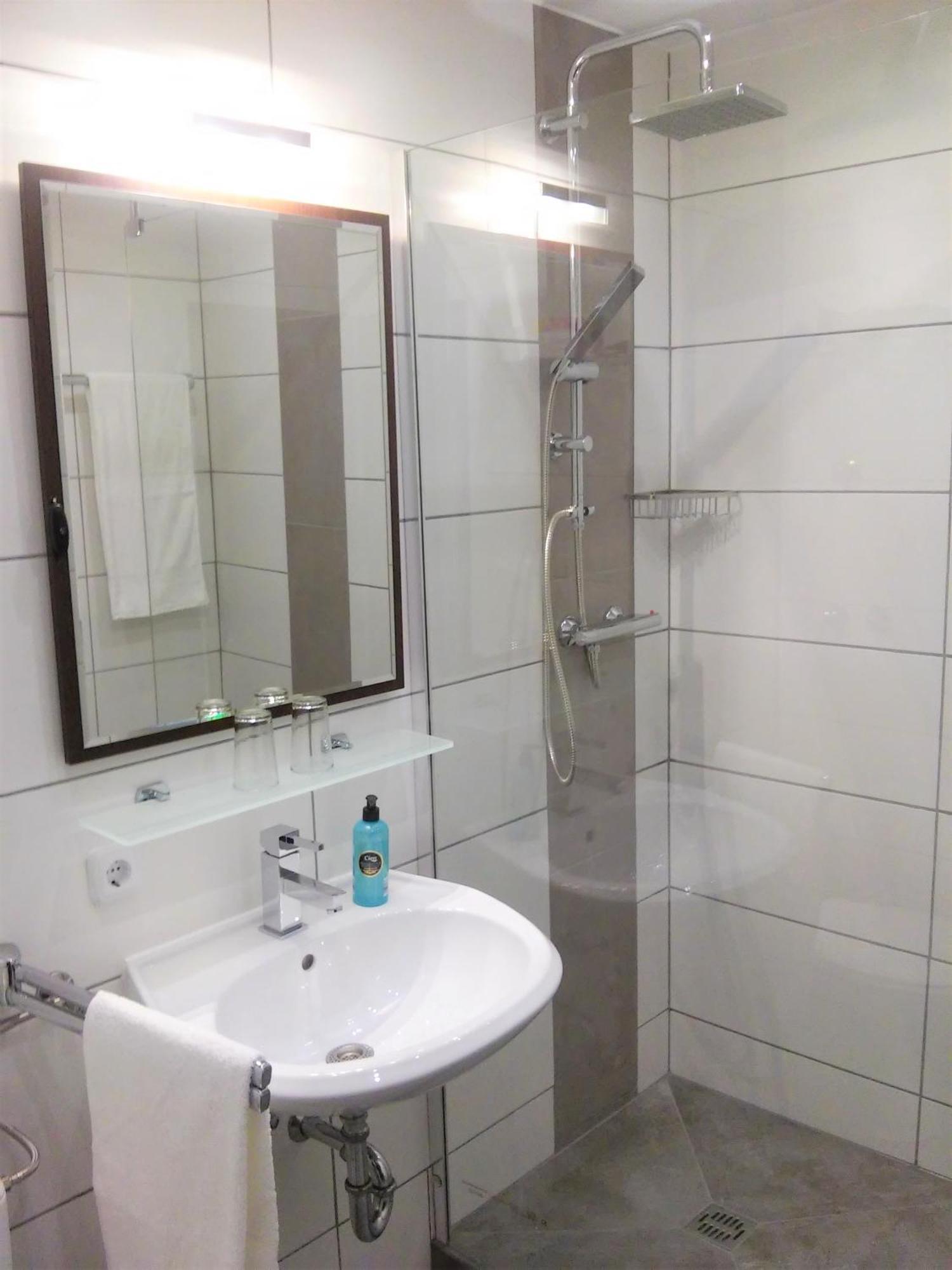 Hotel Brehm Wurzburg Bagian luar foto