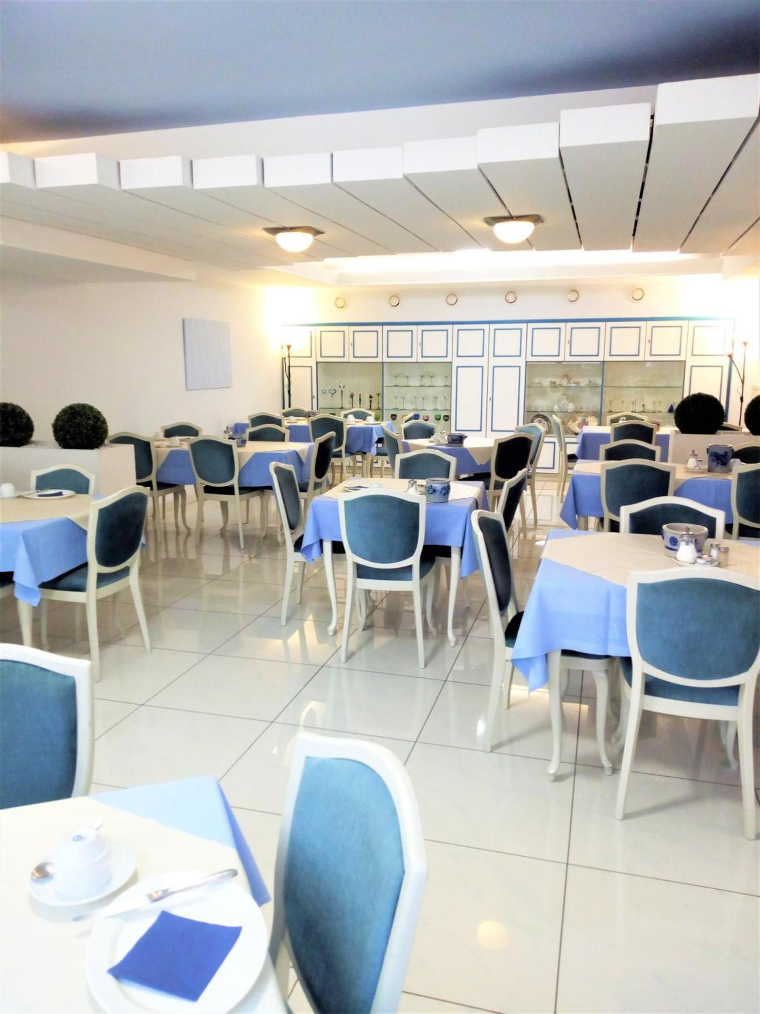 Hotel Brehm Wurzburg Bagian luar foto