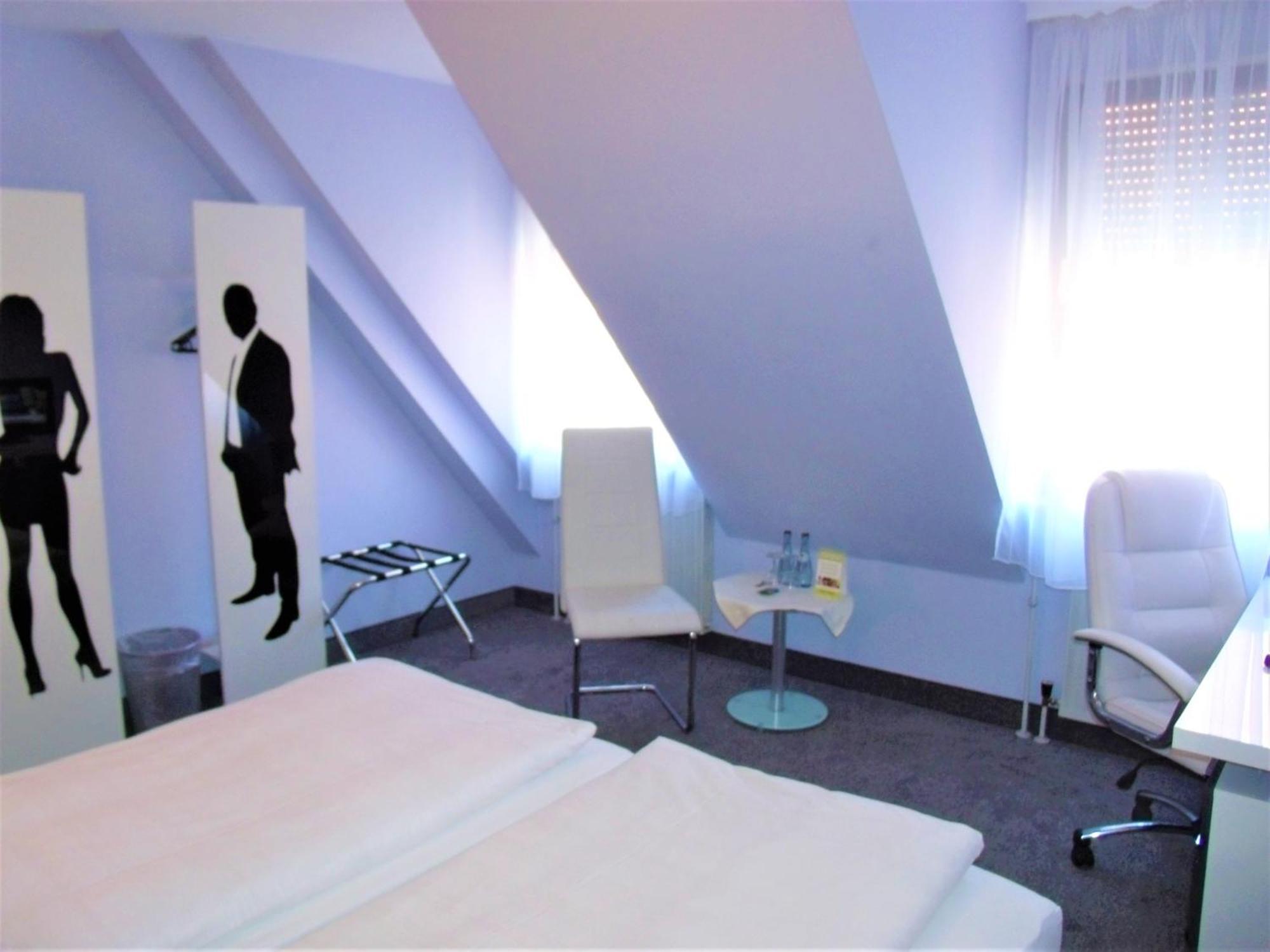Hotel Brehm Wurzburg Bagian luar foto