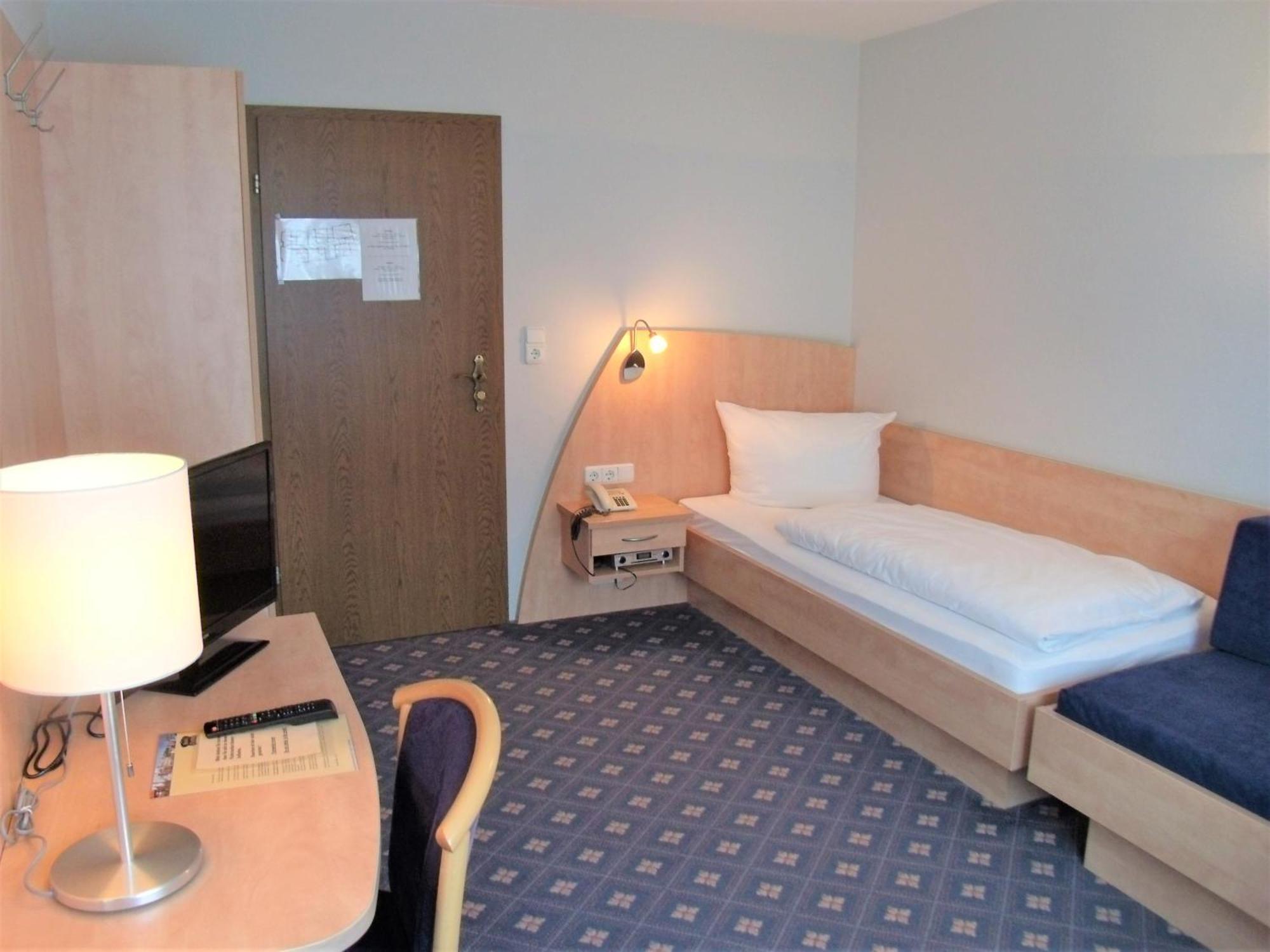 Hotel Brehm Wurzburg Ruang foto